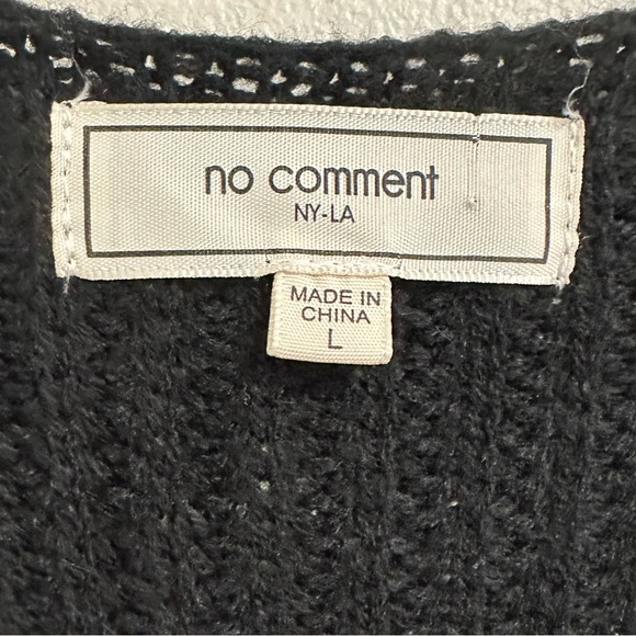 Black white and tan cropped sweater - Picture 3 of 3